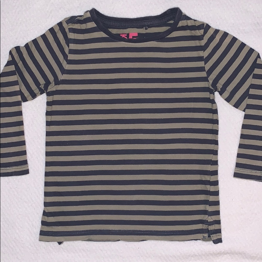 “BUY 1 GET 1 FREE” Cotton On long sleeve